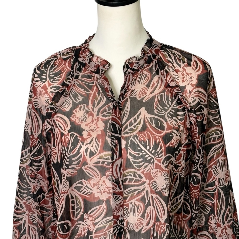 EVEREVE Floral Chiffon Ruffle Neck Blouse Size S Sheer 3/4 Sleeve Button Down - Picture 3 of 11